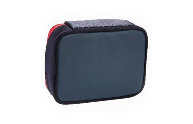 希少 リモワ×ポルシェ MARTINI RACING アメニティキット 希少 リモワ×ポルシェ MARTINI RACING アメニティキット - メルカリ