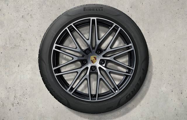 PORSCHE ポルシェ マカン RS Spider PIRELLI 2021 PORSCHE ポルシェ マカン RS Spider PIRELLI 2021