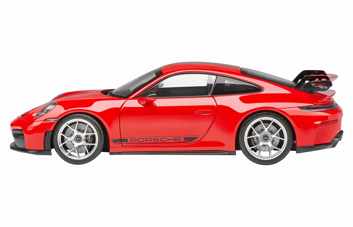 UT 1/18 Scale Diecast DC31323D – Porsche 911 GT Coupé (Couleur Or, Collection)