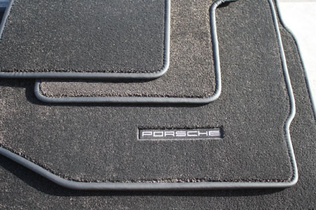 06-09 Leather Trim with BOSE Black Premier Mats for Porsche Cayman S