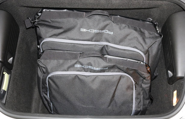 eva air business class baggage