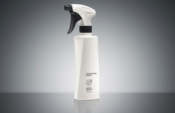 porsche wheel cleaner