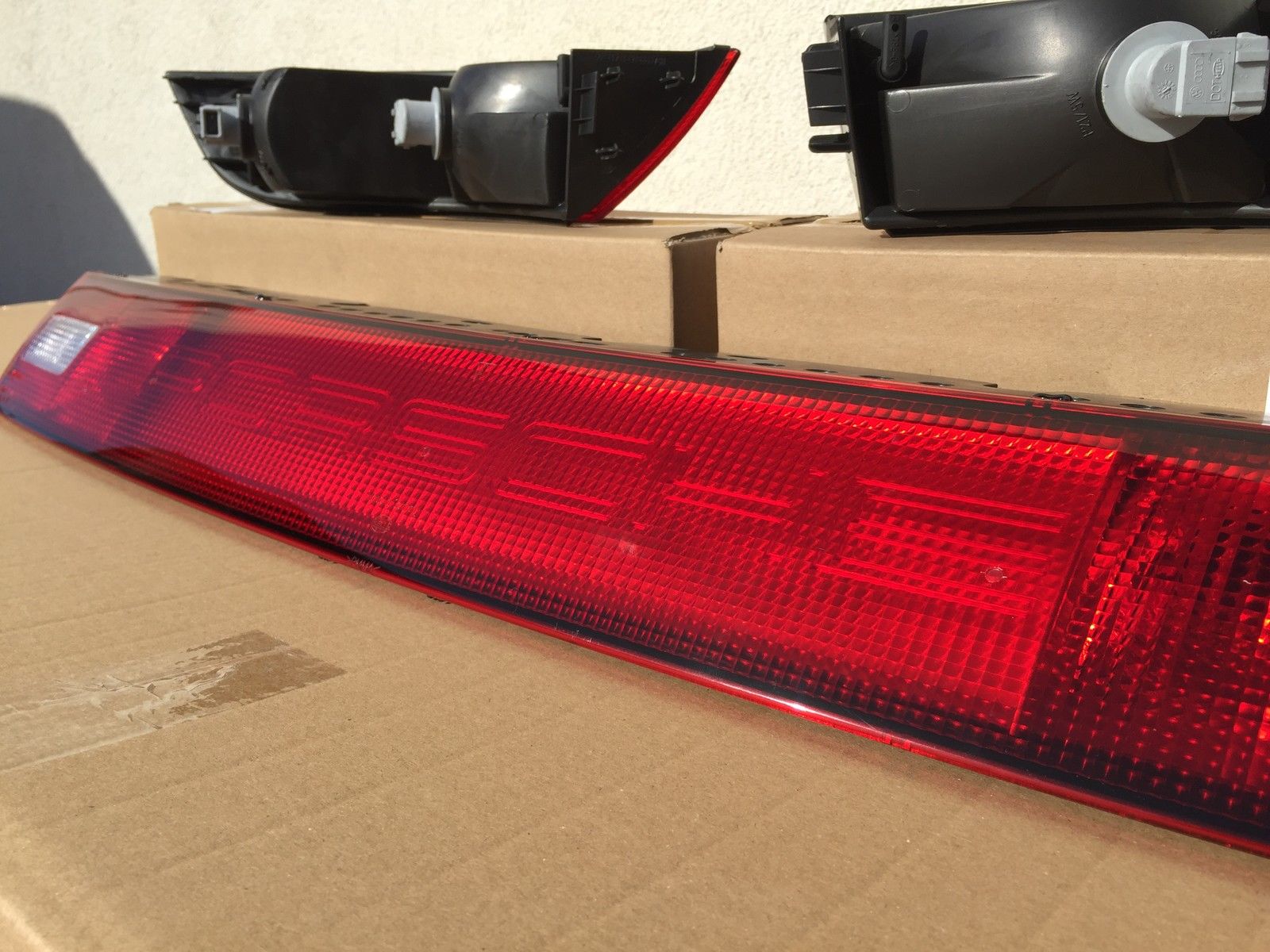 993 Tail Light Kit : Suncoast Porsche Parts & Accessories